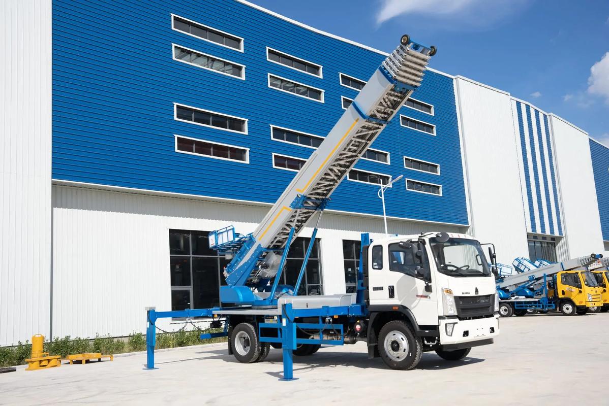 元氏县小型云梯车上料车租赁多少钱