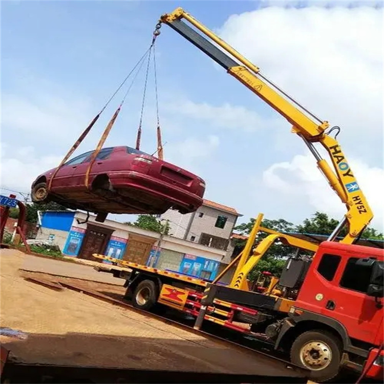 元氏县吊车吊汽车的正确方法